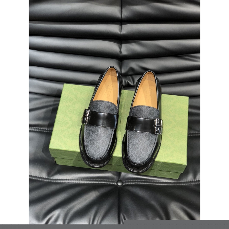 G*u*i leather shoes